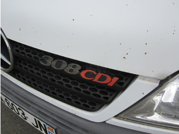 Dostavno vozilo hladnjača Mercedes 308D: slika 2 Dostavno vozilo hladnjača Mercedes 308D: slika 2