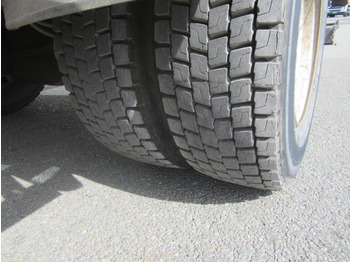 Kamion sa hidrauličnom kukom Renault Midliner 180: slika 5