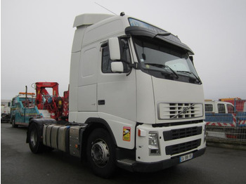 Tegljač Volvo FH 440: slika 2