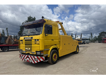 Kamion za prevoz automobila SCANIA R143