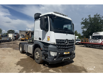 Tegljač Mercedes-Benz Arocs: slika 2