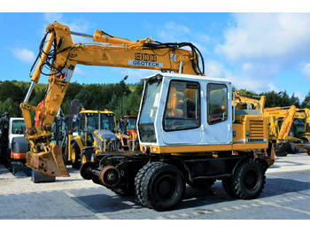 Bager točkaš LIEBHERR A 900