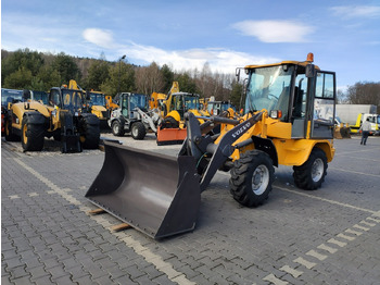 Utovarivač točkaš VOLVO L30B