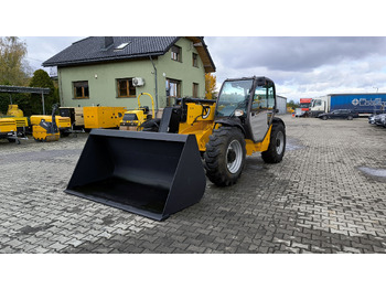 Teleskopski utovarivač na točkovima MANITOU MT 932