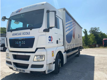 Kamion sa ceradom MAN TGX 18.360