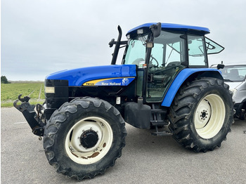 Traktor NEW HOLLAND TM