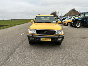 Automobil Toyota Land Cruiser: slika 2