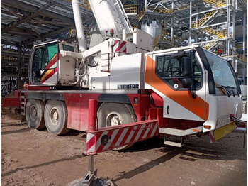 Pokretni kran LIEBHERR LTM 1055-3.2