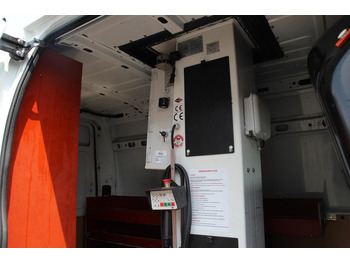 Vazdušna platforma montirana na kamion Renault Master  Versalift ETL32 11m Klima nur 313h HU-UVV: slika 4