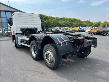 Kamion sa golom šasijom i zatvorenom kabinom Mercedes-Benz Actros 2532 6x2 MP 3  Euro 5  10 x am  Lager Mercedes-Benz Actros 2532 6x2 MP 3  Euro 5  10 x am  Lager: slika 2
