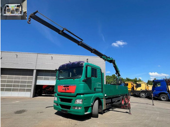 Kamion sa dizalicom MAN TGX