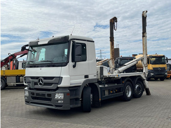 Kamion za utovaranje kontejnera MERCEDES-BENZ Actros 2541