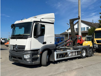 Kamion sa hidrauličnom kukom MERCEDES-BENZ Actros 2543