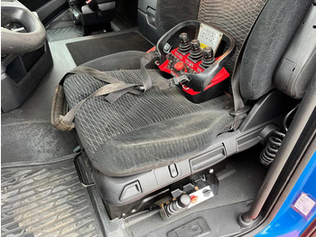 Istovarivač, Kamion sa dizalicom MERCEDES-BENZ Arocs 1845 4x4 HAD 2-Achs Allradkipper Heckkran Funk: slika 5