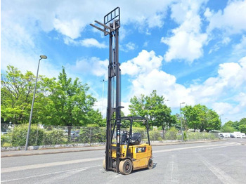 Električni viljuškar Caterpillar EP25KP: slika 4