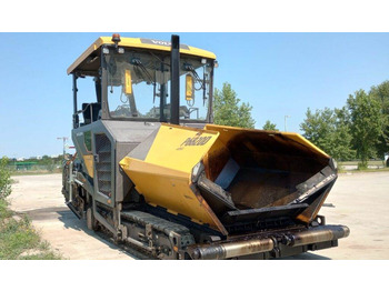 Asfaltni finišer Volvo P6820D: slika 1