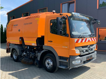 Autočistilica BUCHER