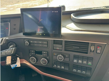 Volvo FH16 750 8X4 Holztransport Alukar TOP! Volvo FH16 750 8X4 Holztransport Alukar TOP!: slika 2 Volvo FH16 750 8X4 Holztransport Alukar TOP! Volvo FH16 750 8X4 Holztransport Alukar TOP!: slika 2