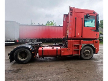 Tegljač RENAULT Magnum 470: slika 2