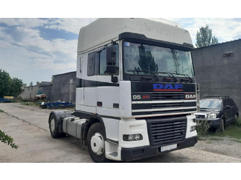 Tegljač DAF XF 95 430