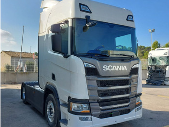 Tegljač SCANIA R 460