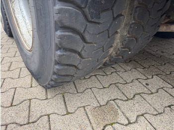 Kamion sa golom šasijom i zatvorenom kabinom AD260T41 6x4 AD260T41 6x4, EEV: slika 2