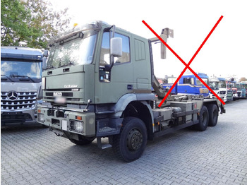 Kamion sa golom šasijom i zatvorenom kabinom