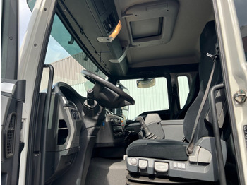 MAN TGS 26.360/400 6x2-4 BL TGS 26.360/400 6x2-4 BL, Lenk-/Lift, Kran Atlas AK 206.3E A5, Funk MAN TGS 26.360/400 6x2-4 BL TGS 26.360/400 6x2-4 BL, Lenk-/Lift, Kran Atlas AK 206.3E A5, Funk: slika 2