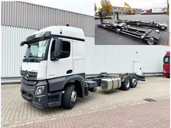 Kamion sa hidrauličnom kukom MERCEDES-BENZ Actros 2545
