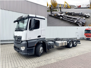 Kamion sa hidrauličnom kukom MERCEDES-BENZ Actros 2548