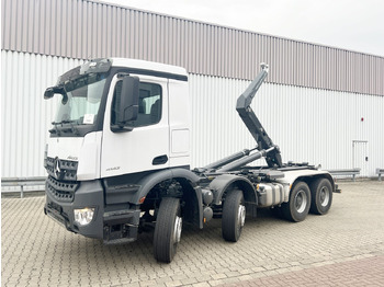 Kamion sa hidrauličnom kukom MERCEDES-BENZ Arocs 4142