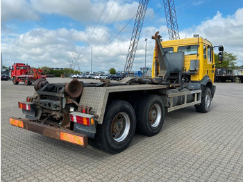 Kamion sa hidrauličnom kukom Mercedes-Benz SK II 2631 6x4 SK II 2631 6x4, Winterdienstausstattung: slika 2
