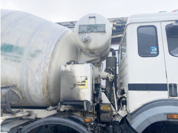Mikser za beton Mercedes-Benz SK II 3234 B 8x4/4 SK II 3234 B 8x4/4, LT Betonmischer, Förderband, Funk, 9cbm: slika 5