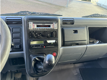 Kamion sa hidrauličnom kukom Mitsubishi Canter Fuso 6C15D 4x2 Doka Canter Fuso 6C15D 4x2 Doka, City-Abroller: slika 3