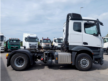 Tegljač MERCEDES-BENZ Actros