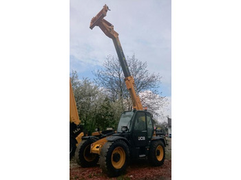 Teleskopski upravljač JCB