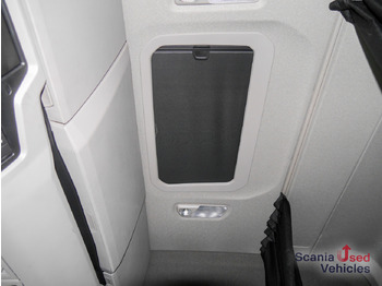 Kamion sa ceradom SCANIA R 410 B6x2*4NB - Pritsche / Plane / LBW -: slika 4 Kamion sa ceradom SCANIA R 410 B6x2*4NB - Pritsche / Plane / LBW -: slika 4