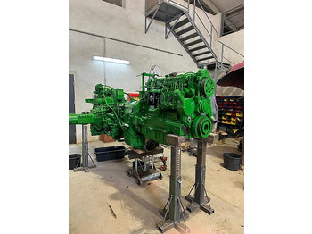 Traktor John Deere 4955: slika 4