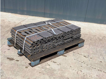 Ram/ Šasija za Građevinska mašina novi Case CX290 / CX300 Shoes/Pads: slika 3