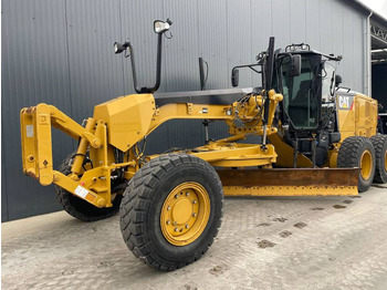 Grejder CATERPILLAR 140M