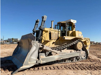 Buldožer CATERPILLAR