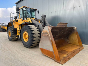 Utovarivač točkaš Volvo L220H: slika 3