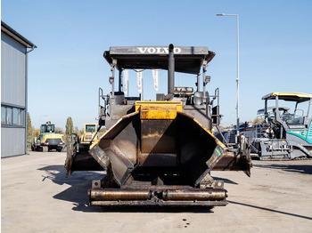 Asfaltni finišer VOLVO ABG 6820: slika 3