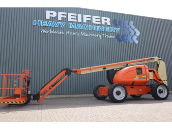 Zglobna platforma JLG 600AJ