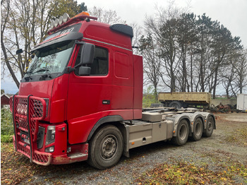 Kamion sa hidrauličnom kukom VOLVO FH16 600