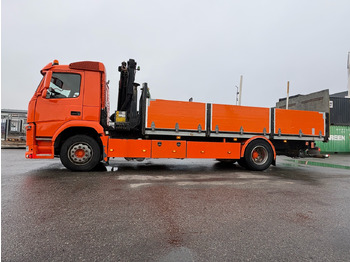 Kamion sa dizalicom VOLVO FM