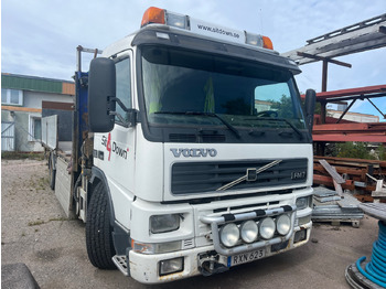 Kamion sa dizalicom VOLVO FM7