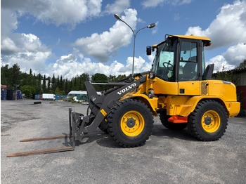 Utovarivač točkaš VOLVO L30G
