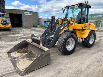 Utovarivač točkaš VOLVO L35