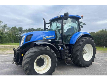 Traktor NEW HOLLAND T7